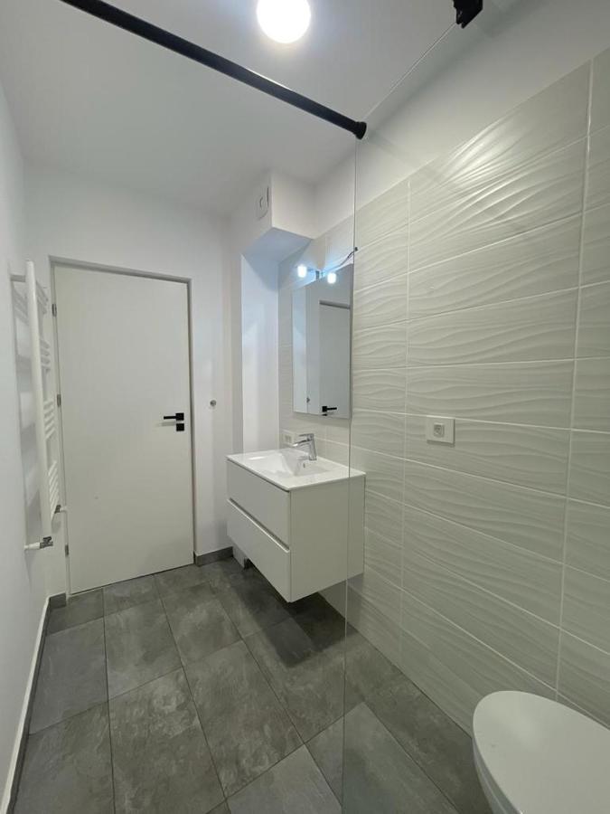 Sky Residence Airport Therme Otopeni 1 Bagian luar foto
