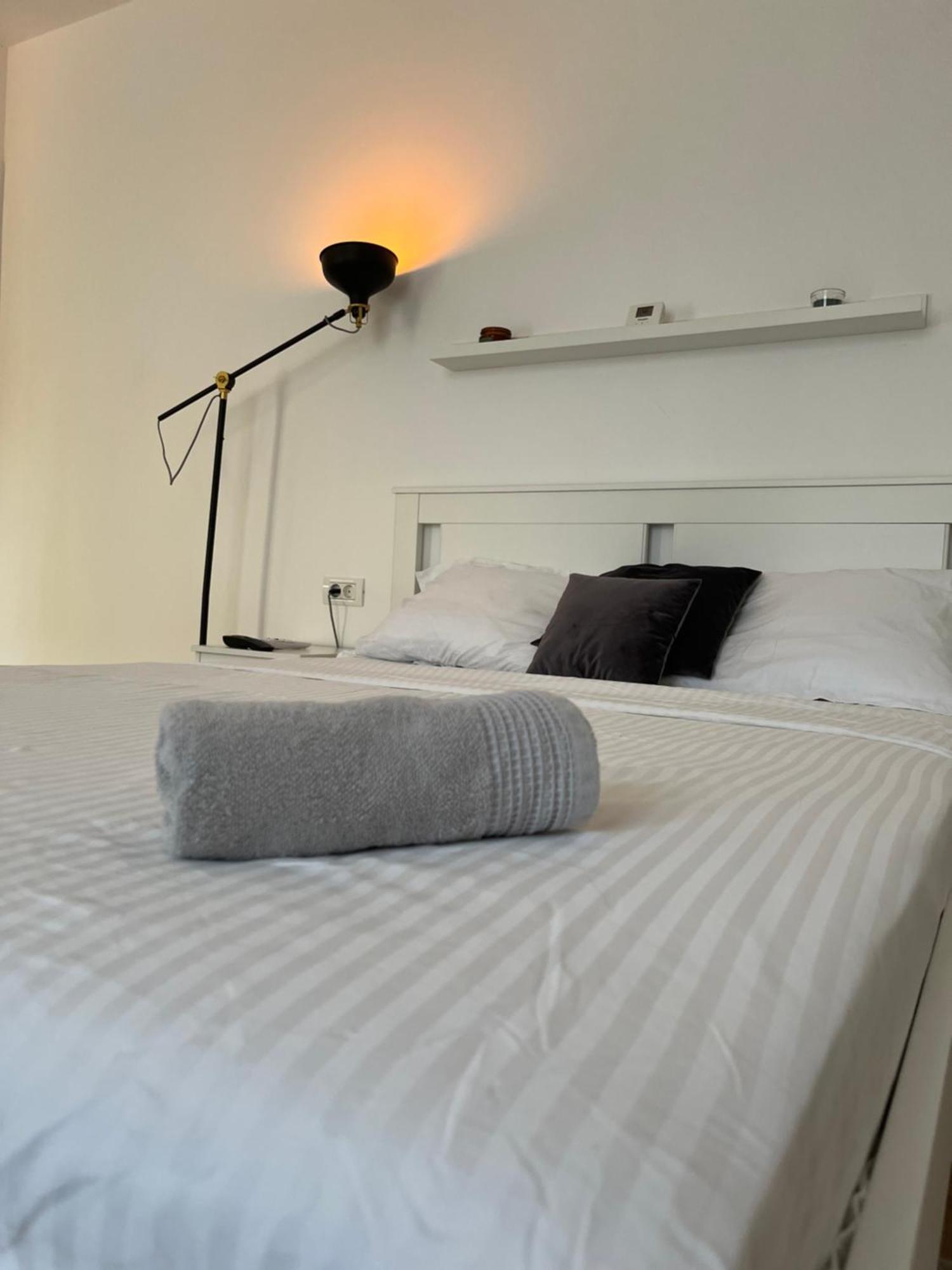 Sky Residence Airport Therme Otopeni 1 Bagian luar foto